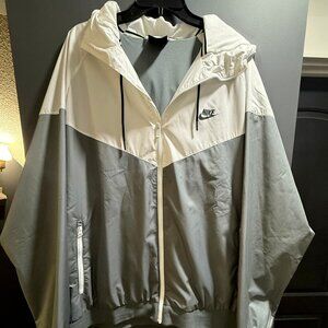 Nike Men's Sportswear Windrunner Hooded Jacket